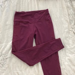 VICTORIA SECRET Gym pants CELL PHONE PACKETS, MESH see thru on the sides.